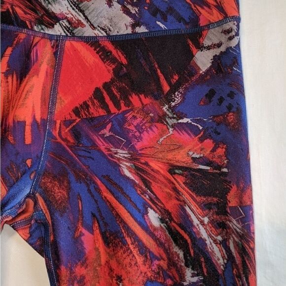 Fabletics Red Leggings in Fun Pattern! Size Small‎ - Picture 5 of 6